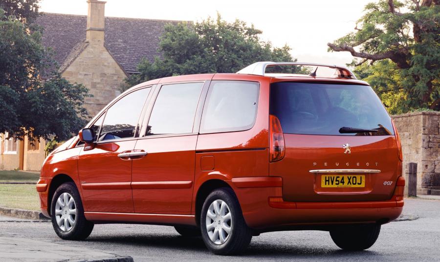  Peugeot 807 2002 года  (фото 24 из 26)